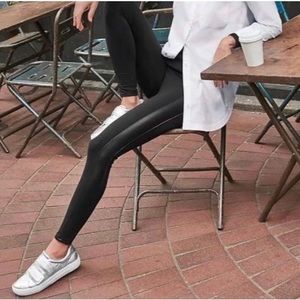 Excellent condition Athleta tux metro leggings